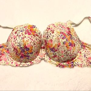 36 DD Victoria’s Secret Demi Floral Bra EUC